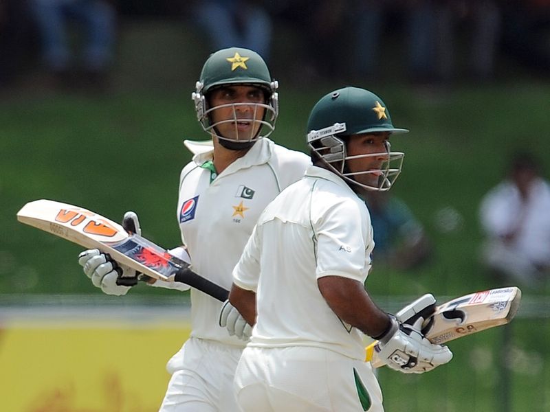 Misbah-ul-Haq and Asad Shafiq put on 85 for the fifth wicket.