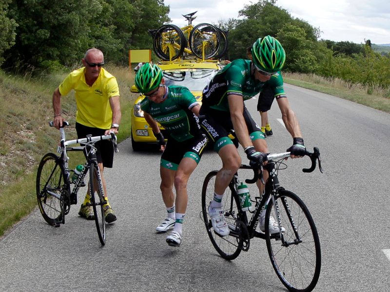Around 30 punctures were reported in just 4km