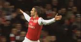 VAN PERSIE VOLLEY v EVERTON