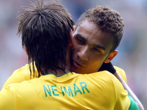 Danilo celebrates his goal with Neymar