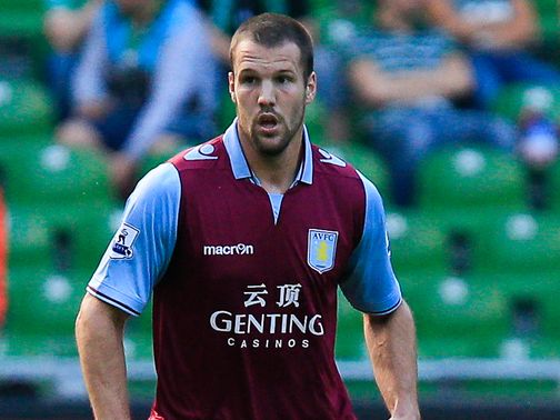 Ron Vlaar: Has returned to training
