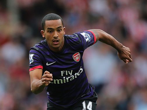 Theo Walcott: Contract could have impact on role in the side