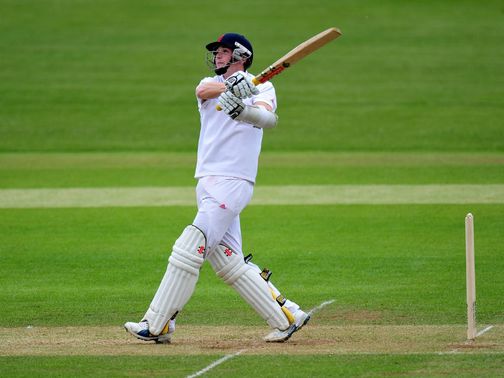 Woakes: Defiant innings of 80