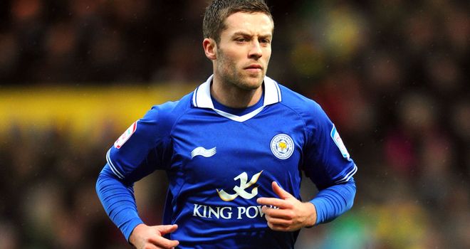 Tom Kennedy: Agrees Barnsley deal