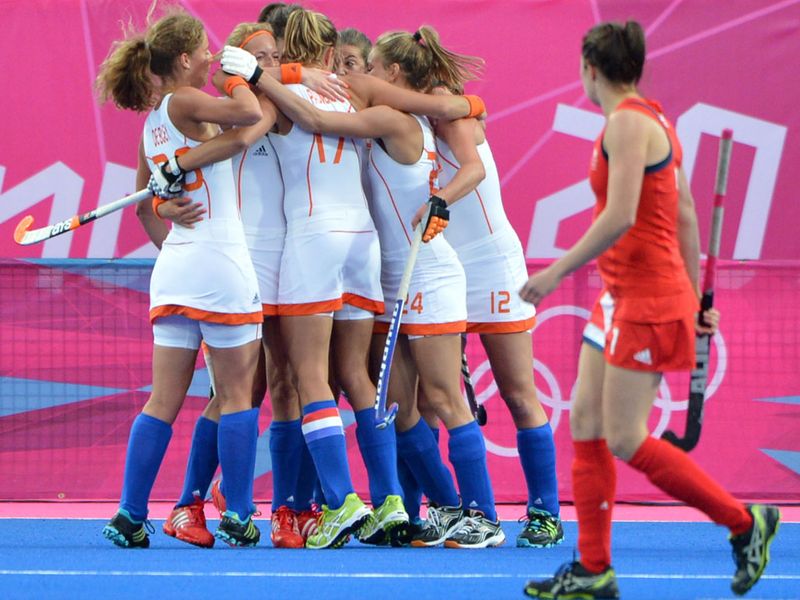 Great Britain's women's hockey team suffered a 2-1 defeat to the Netherlands, but they still reached the semi-finals.