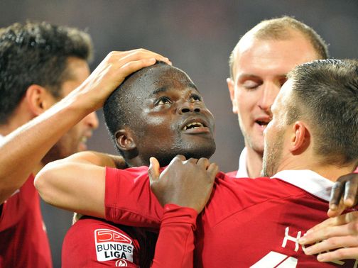 Hannover celebrate against Nurnberg