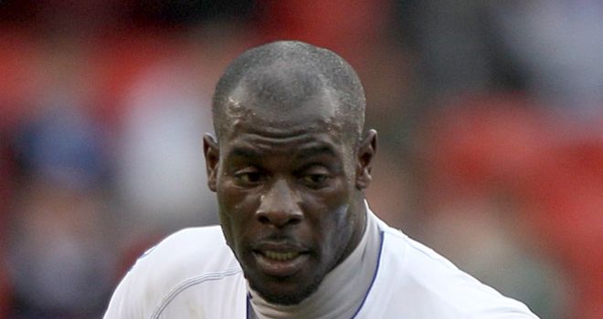 Enoch Showunmi: Loan move at Plainmoor