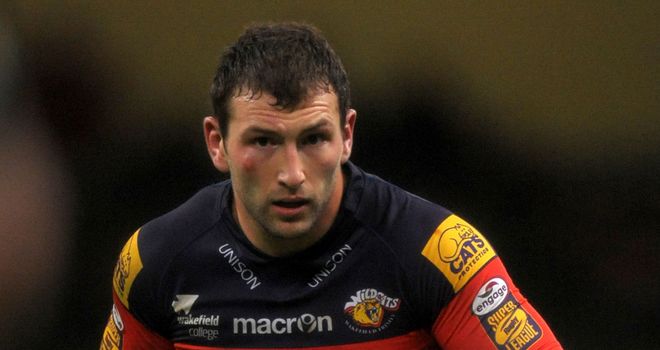 Tommy Lee: Has joined the Broncos on a two-year contract