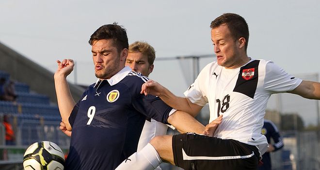 Watt: Holds off Christian Klem