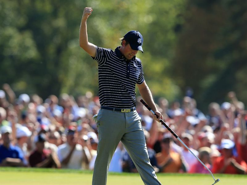 Webb Simpson partnered Bubba Watson to a 5&4 victory for the second time