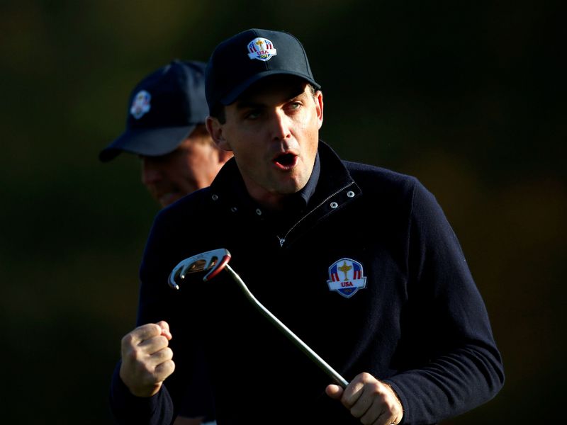 Rookie Bradley continued to excel on the greens