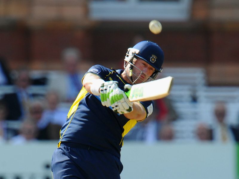 Sean Ervine added 57 off 55 balls to see Hampshire up to 244-5