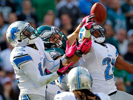 Riley Cooper has a tough time against the Detroit defense