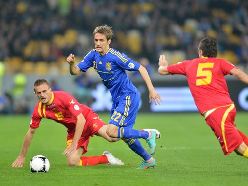 Marko Devic tries to make progress.