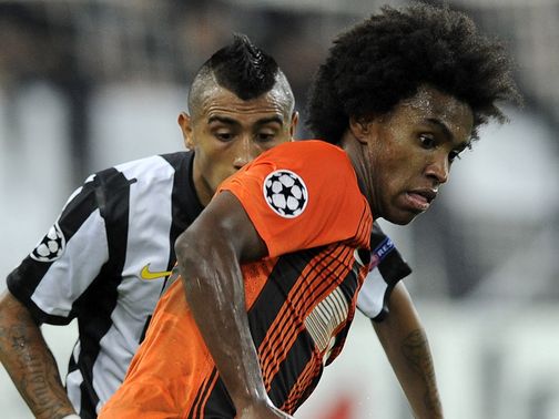 Willian: Keen on move to Spurs or Chelsea