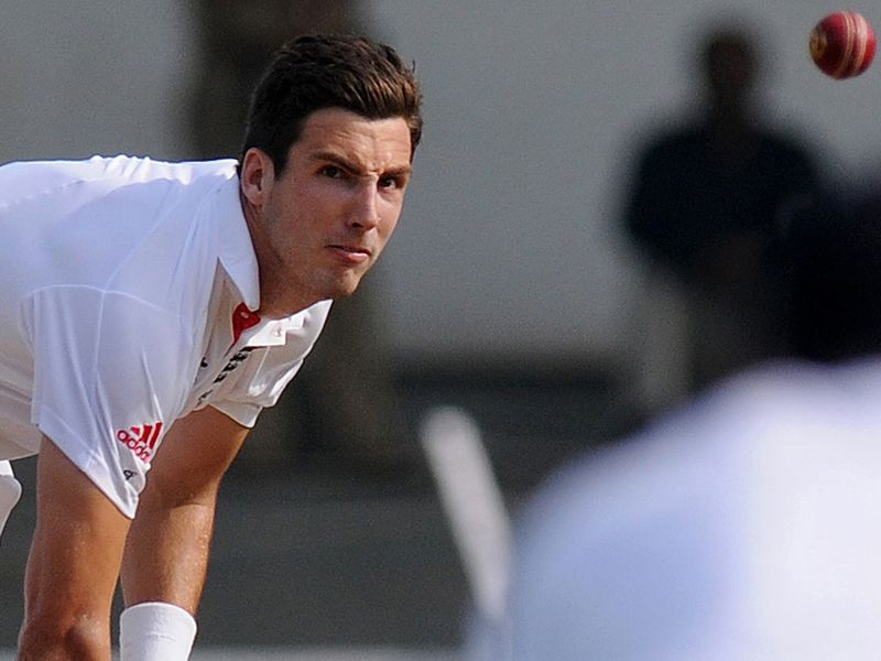 Steve Finn could only bowl a few balls before leaving the field with a thigh injury.