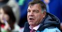 McCallum pens new Hammers deal