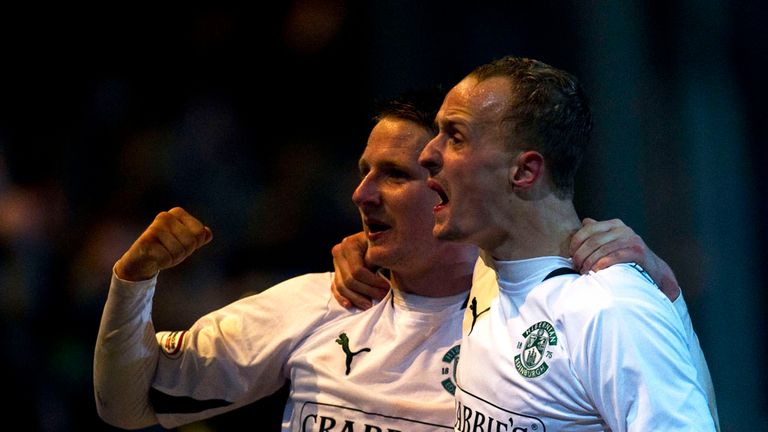 Cairney: Celebrates Hibs goal with Griffiths