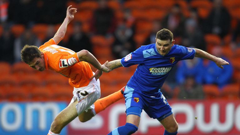Chris Basham and Mark Yeates: Battle for the ball