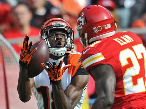AJ Green hauls in another pass for the Bengals