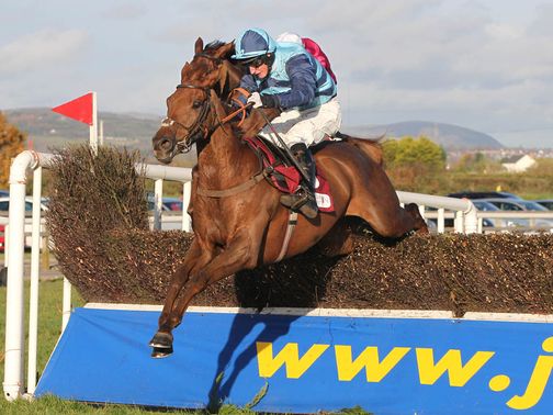 Kauto Stone leads First Lieutenant over the last