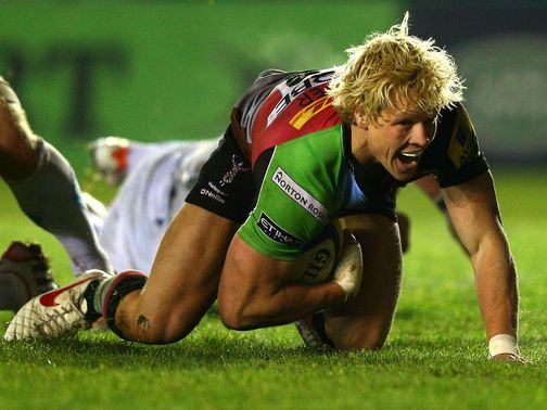 Matt Hopper goes in for a Quins try