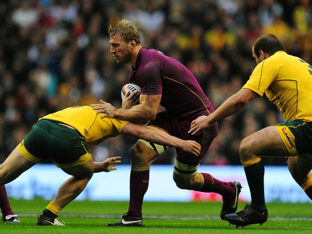 Chris Robshaw looks for a way through
