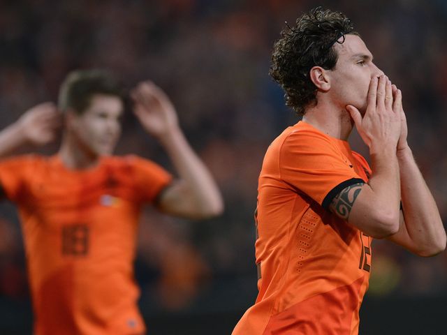 Daryl Janmaat comes close to breaking the deadlock