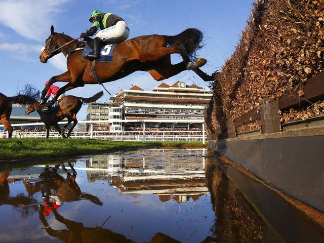 Harry Topper: Readily landed the odds at Exeter