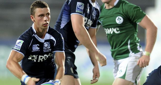 Sean Kennedy: Contract with Edinburgh