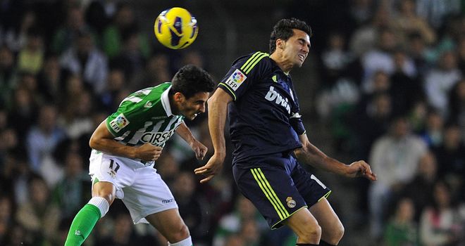 Heads up for Juan Carlos and Alvaro Albeloa.