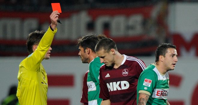 Greuther Furth's Sercan Sararer sees red