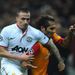 Alexander Buttner and Hamit Altintop battle for the ball