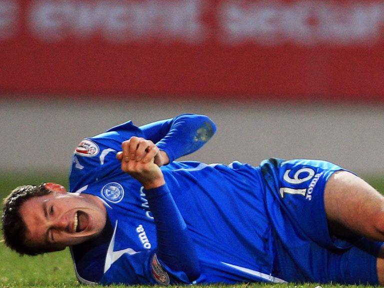 David Robertson: To stay at Saints for first half of next season
