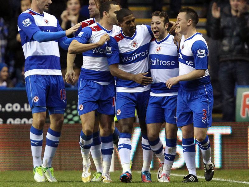 Ten minutes from time Adam Le Fondre scuffs home a penalty to give Reading the lead against Everton.