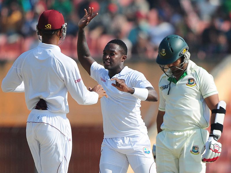 Fast bowler Fidel Edwards removed opener Nazimuddin with the score on five.