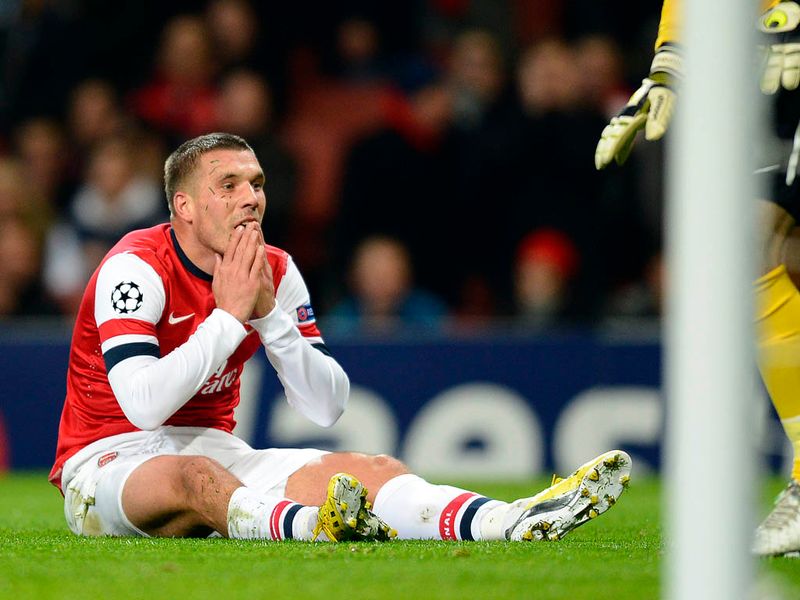 Lukas Podolski goes closest to giving Arsenal the lead in the first 45 minutes. Cazorla sets up the German but he can't wrap his foot around the ball.