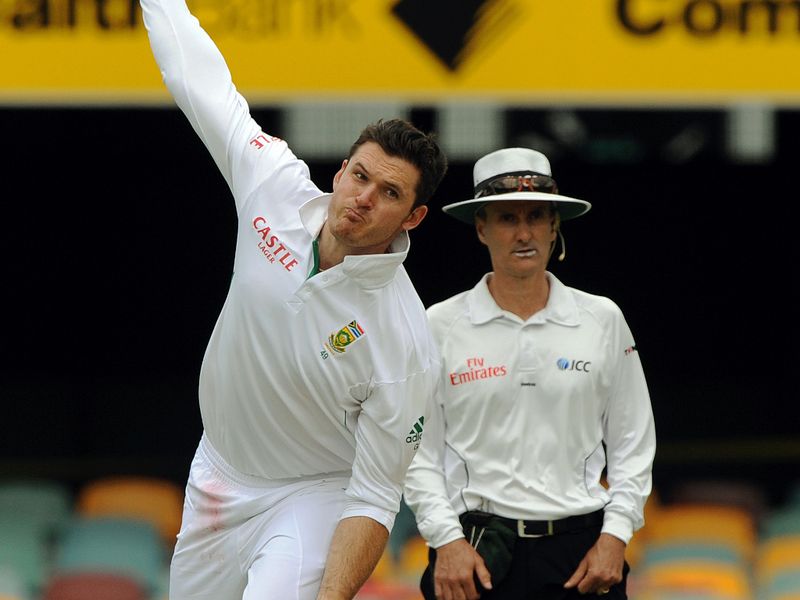 Graeme Smith turned to his part-time spin.
