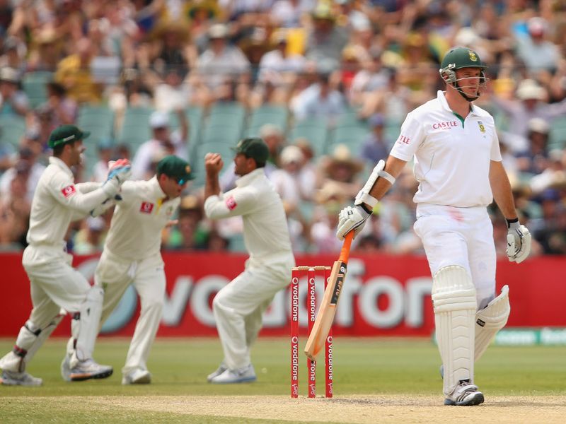 Graeme Smith failed to repeat his first-innings century.