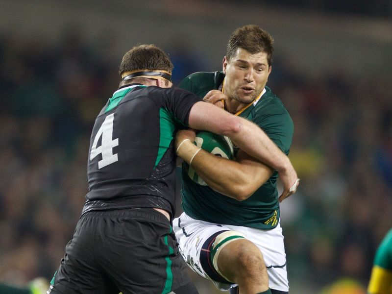 Willem Alberts powers forward