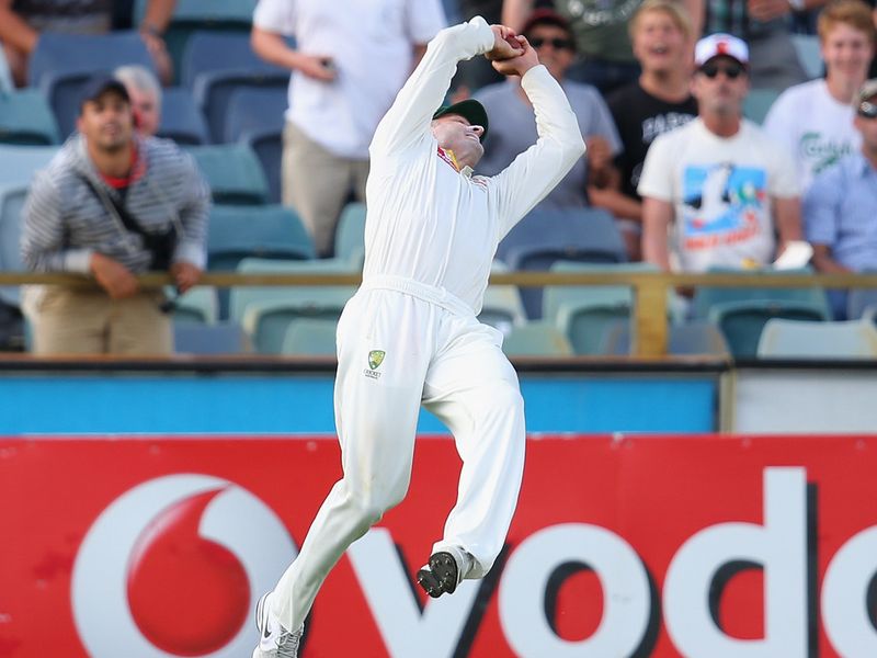 A great catch from Michael Hussey ended Vernon Philander's cameo.