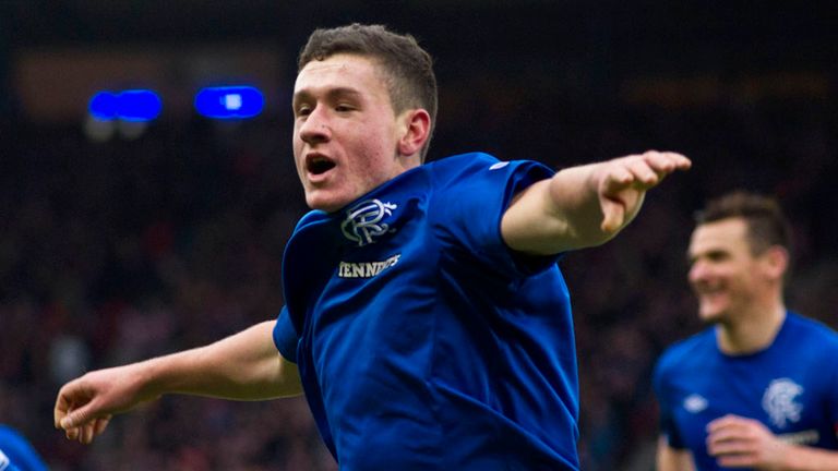 Fraser Aird: New Rangers contract for young forward