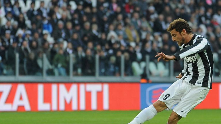 Claudio Marchisio fires in Juventus' third