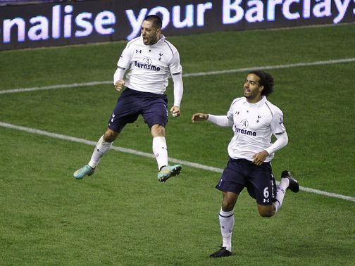 Clint Dempsey celebrates after giving Spurs the lead&nbsp;