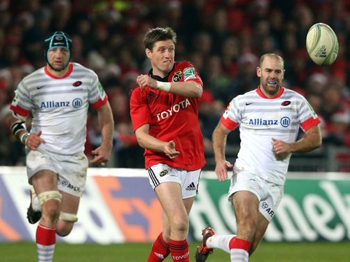 Ronan O'Gara gets a pass away