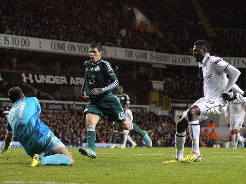 Adebayor scores Tottenham's opening goal