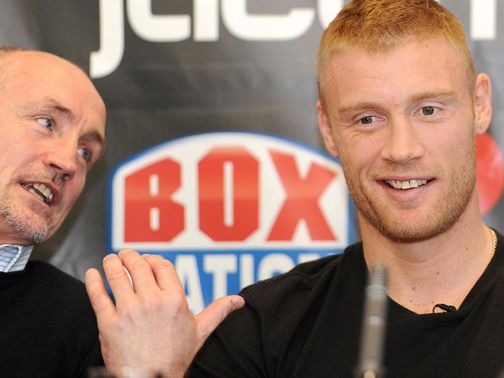 McGuigan (l) mentored Flintoff for his boxing debut