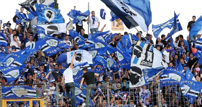 Bastia: Suffer three-game stadium ban
