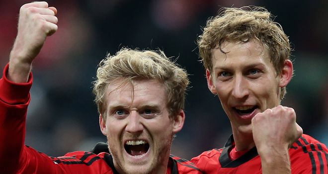 Stefan Kiessling (l): Netted a brace for Leverkusen