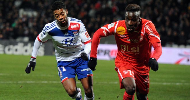 Michel Bastos (l): Scored Lyon's equaliser